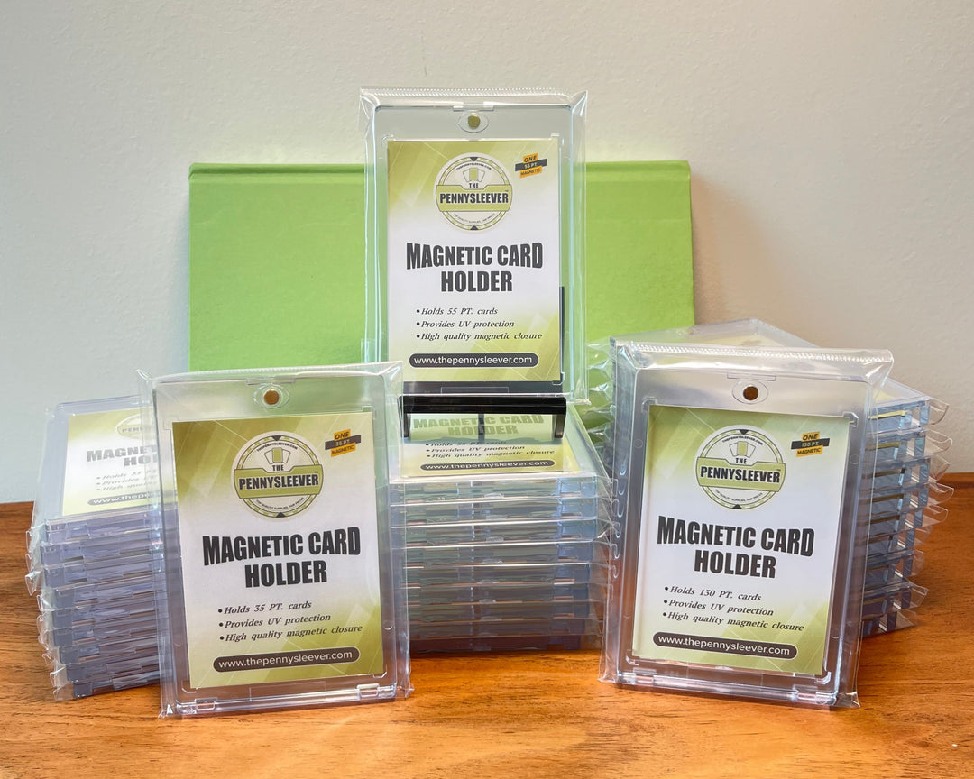 30 magnetic card holders of various sizes that make up the Show-off bundle.